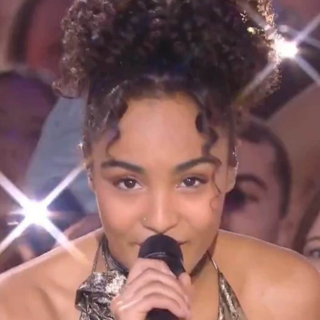 Candice (Star Academy) : après avoir oublié sa chanson en plein prime, elle rejette la faute sur le public