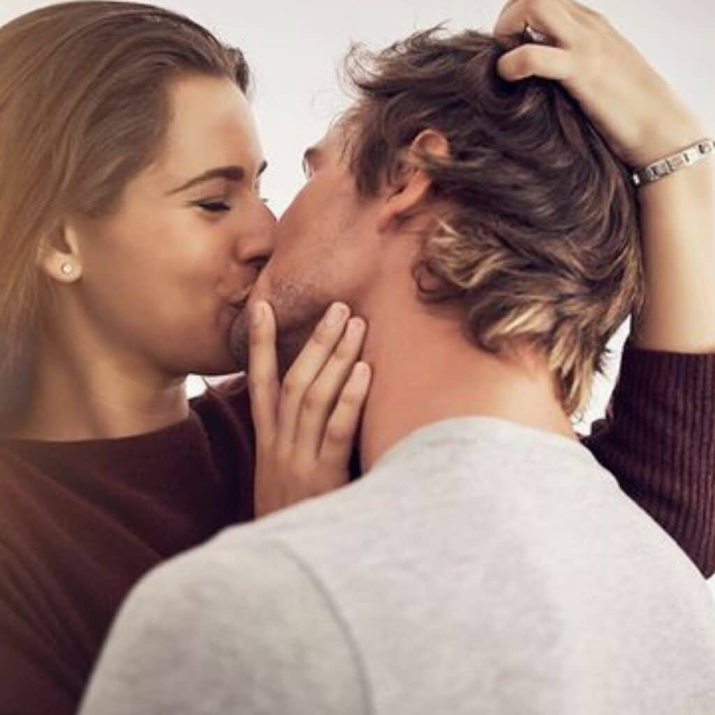 Voici les 10 parfums les plus aphrodisiaques selon les experts