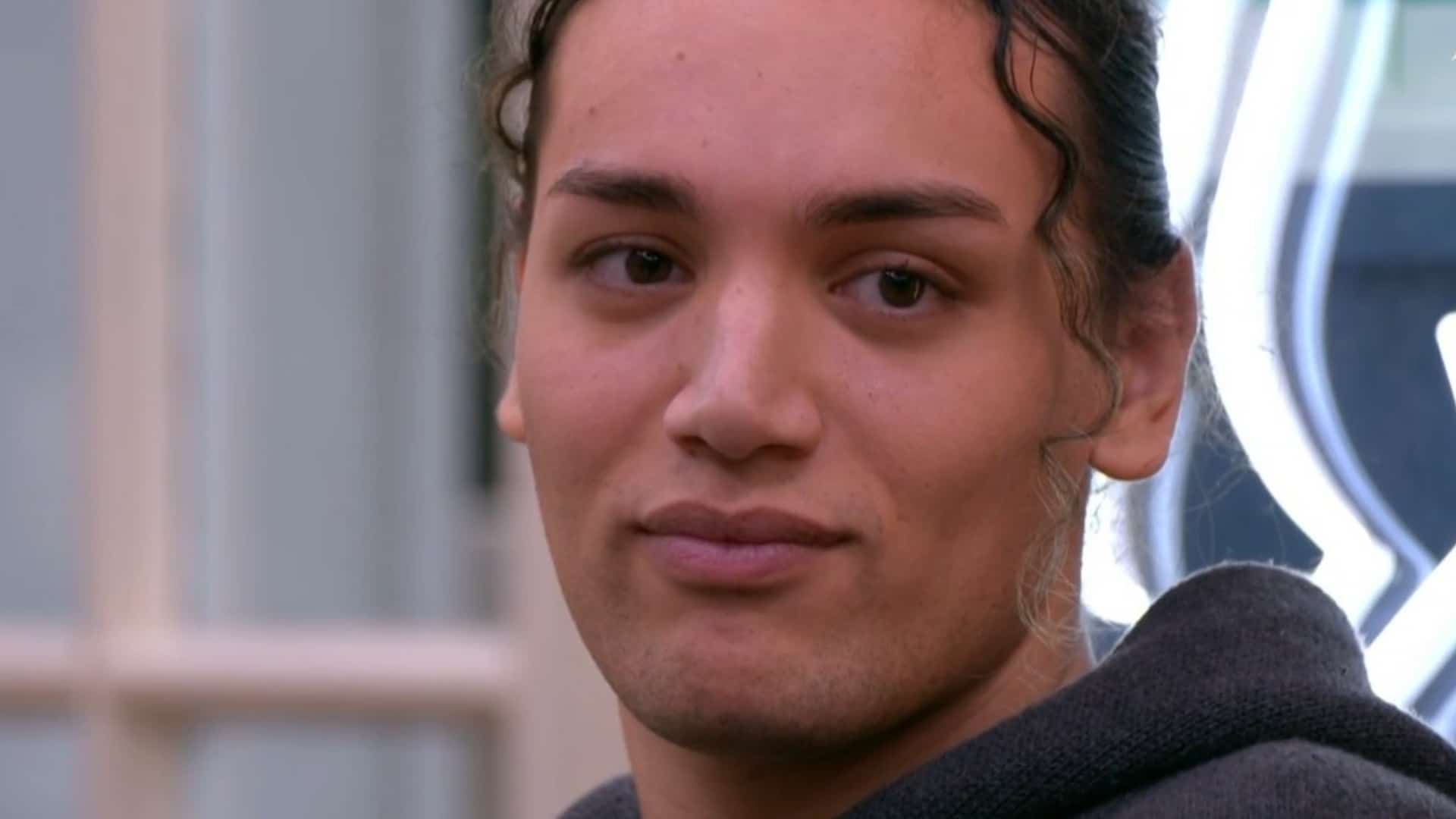 Star Academy : Djebril explique pourquoi il ne souhaite pas téléphoner à sa famille durant l'aventure