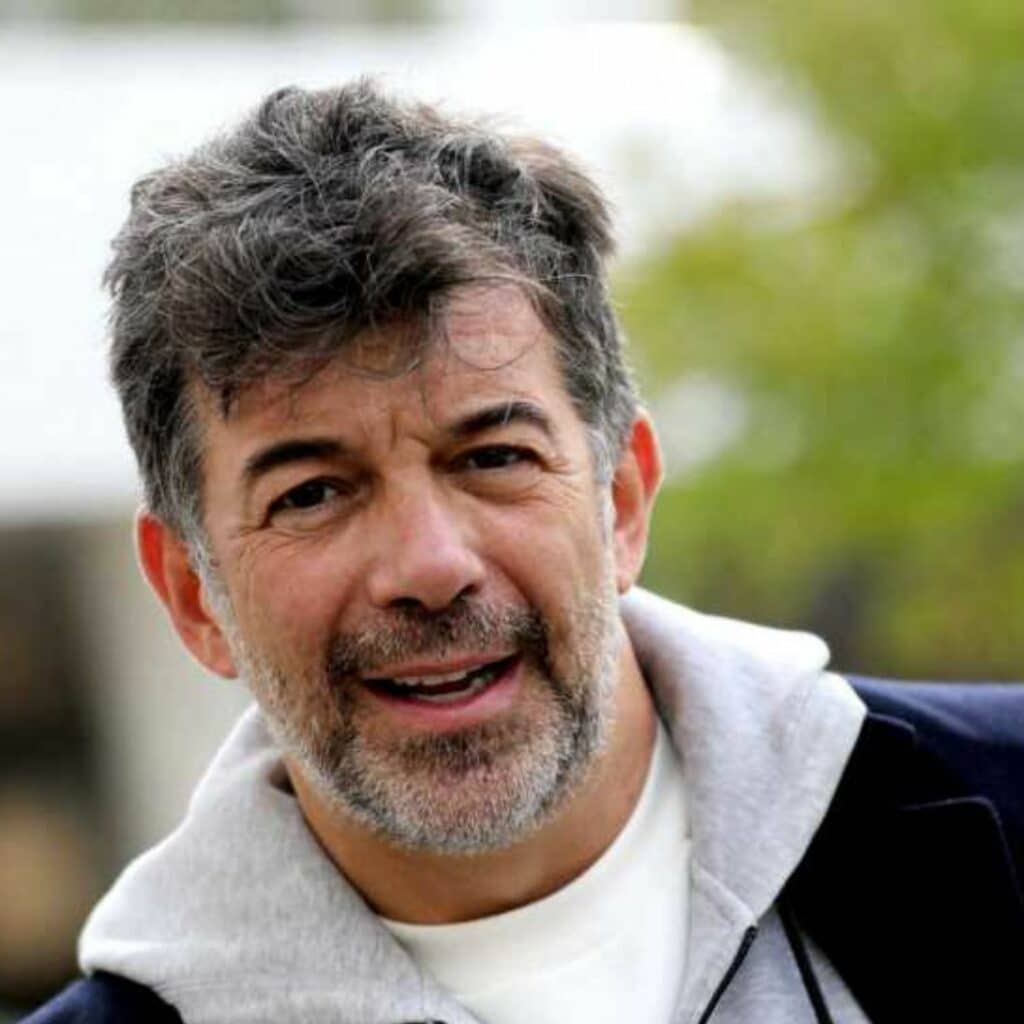 Stéphane Plaza : décédé dans un grave accident de voiture ? Un article de presse fait réagir
