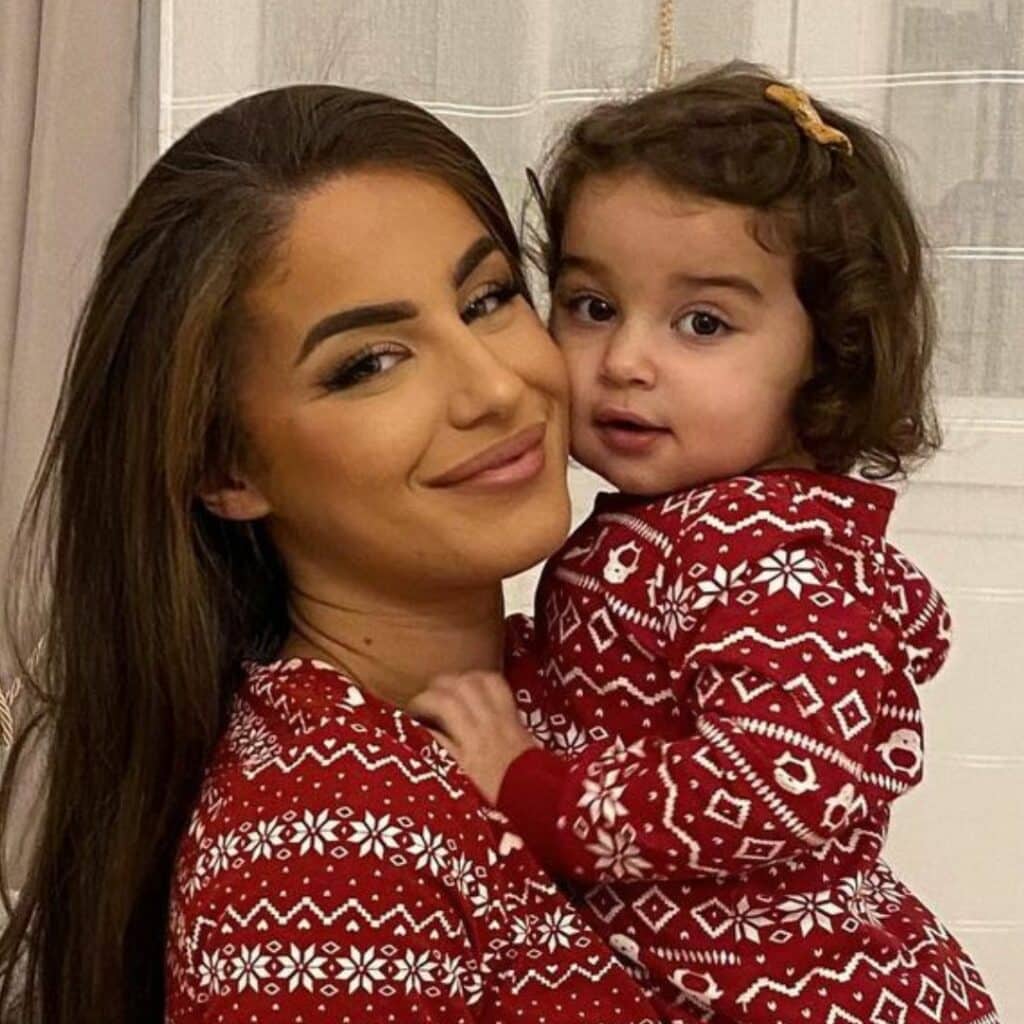 "Un bébé en route" : Kamila enceinte de son troisième enfant ? Les internautes en sont persuadés