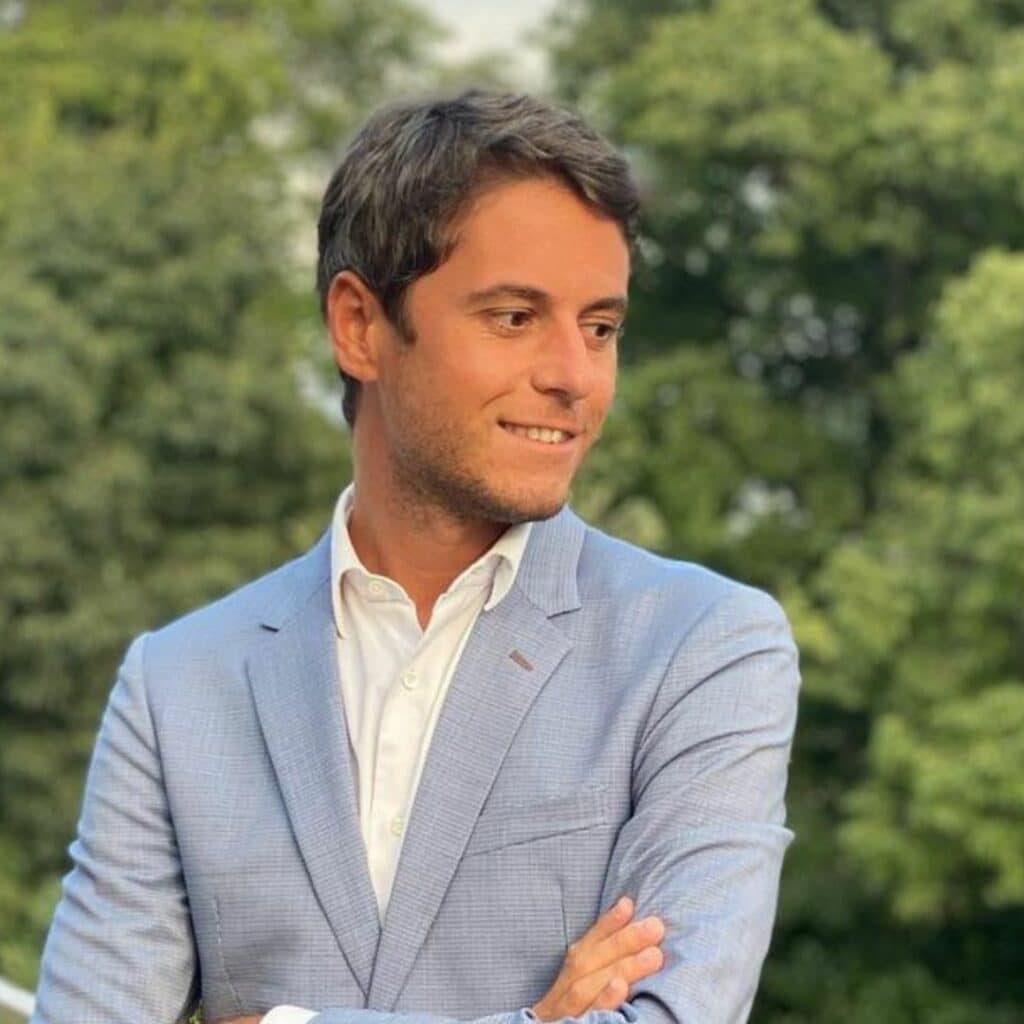 Gabriel Attal nommé Premier ministre : une photo de son sosie en maillot de bain interpelle
