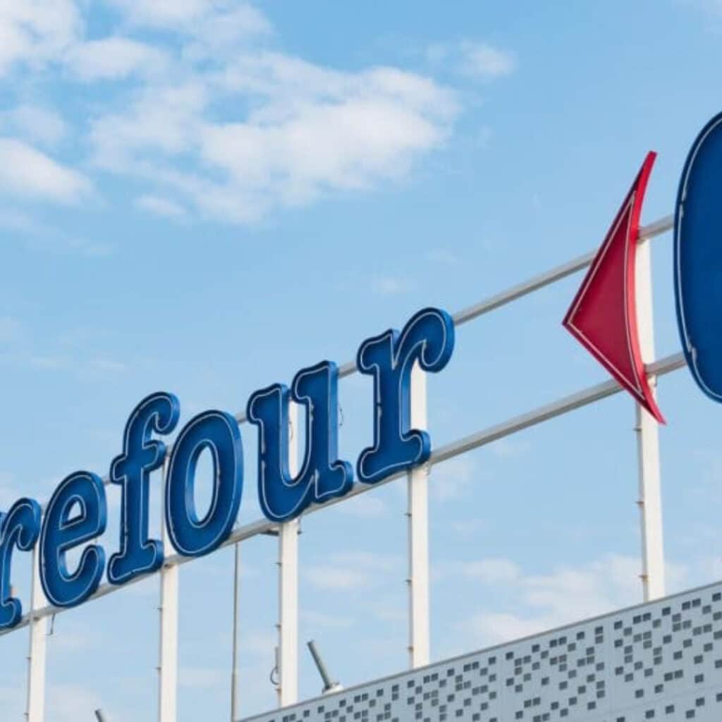 Carrefour : du poivre noir moulu contaminé aux hydrocarbures rappelé par l'enseigne