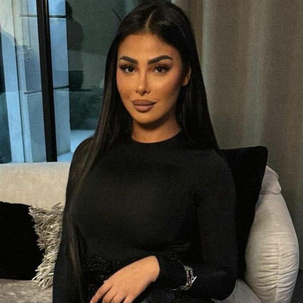 Maeva Ghennam : le nez déformé et très inquiète, elle fond en larmes