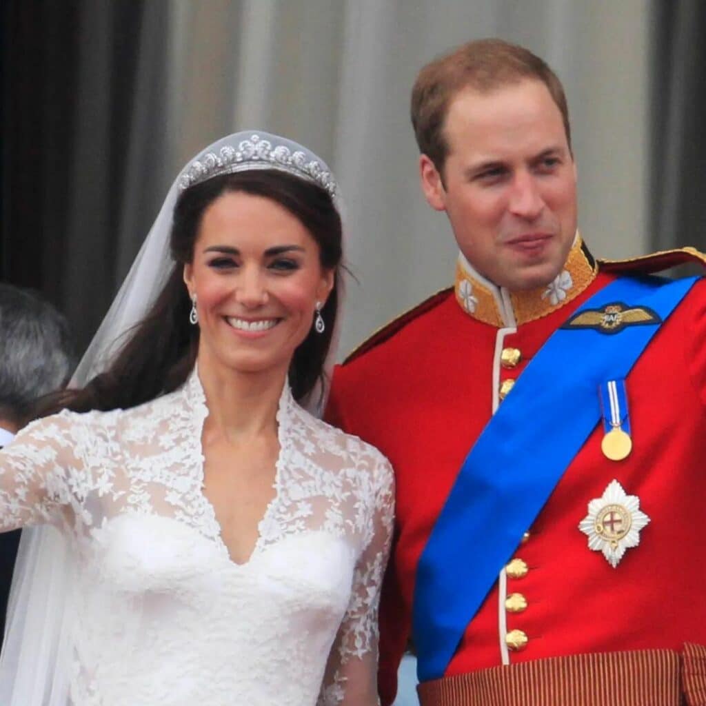 Prince William : pourquoi il a fait intervenir Elizabeth II pour changer la liste des invités à son mariage