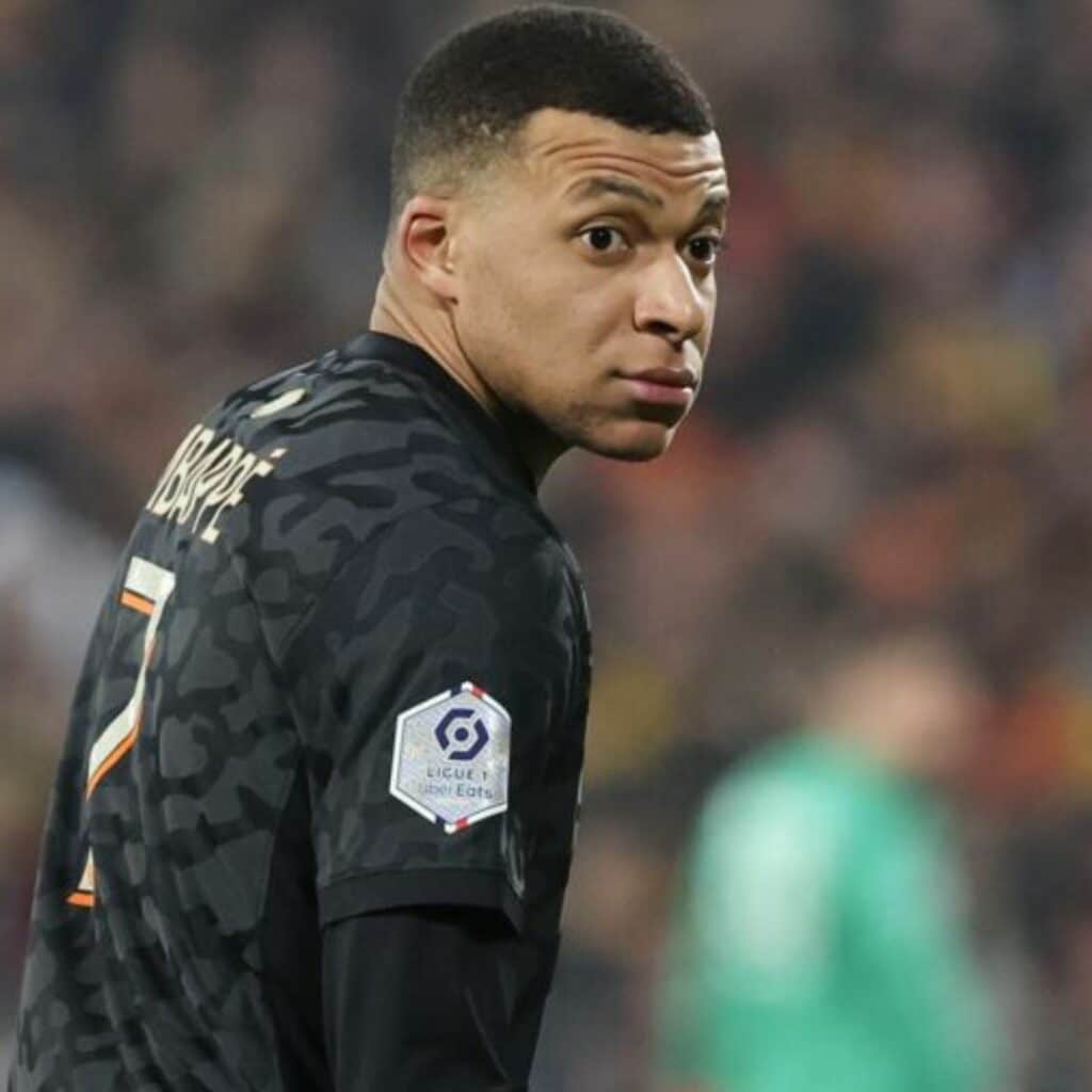 Kylian Mbappé : irrité après un épisode raciste, un match a dû être interrompu