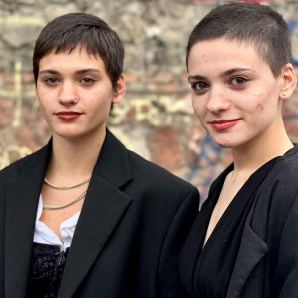 nsolite : vendues à la naissance, deux jumelles se retrouvent grâce à TikTok