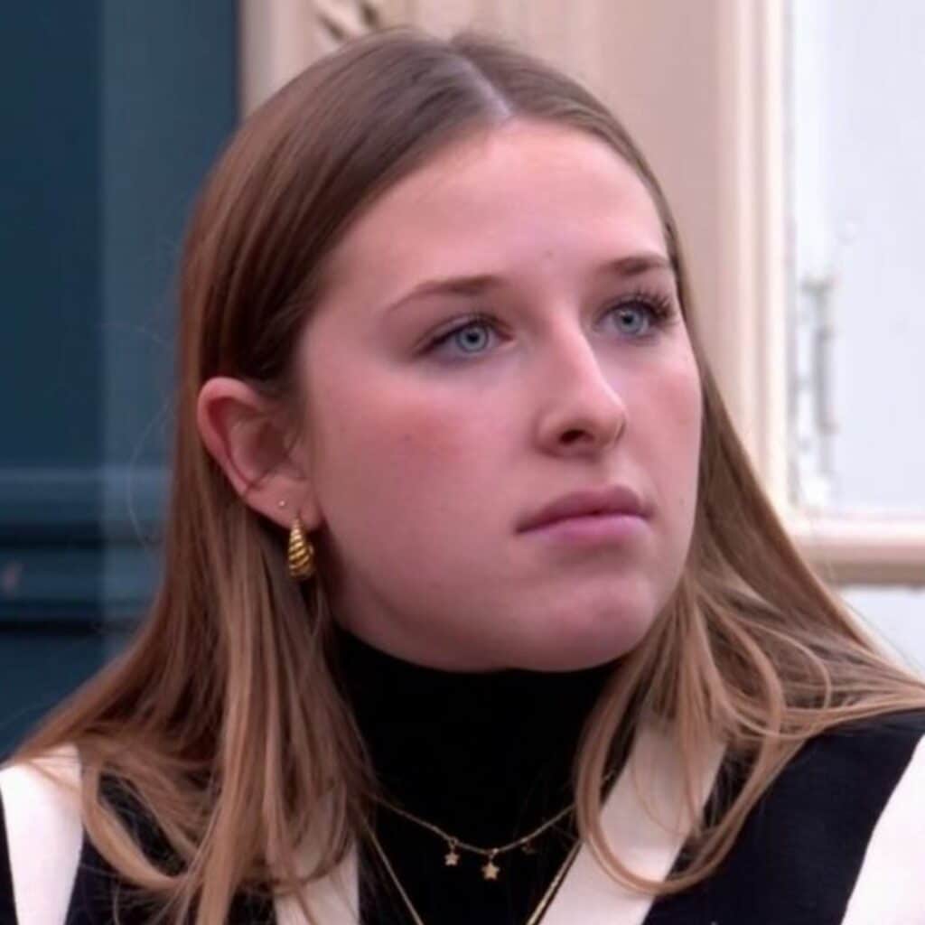 Héléna (Star Academy) : elle aurait quitté son compagnon et lui aurait écrit une lettre depuis le château