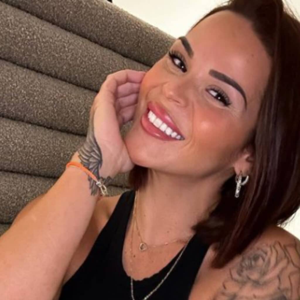 Sarah Fraisou : l'influenceuse en couple ? Elle présente son nouveau compagnon