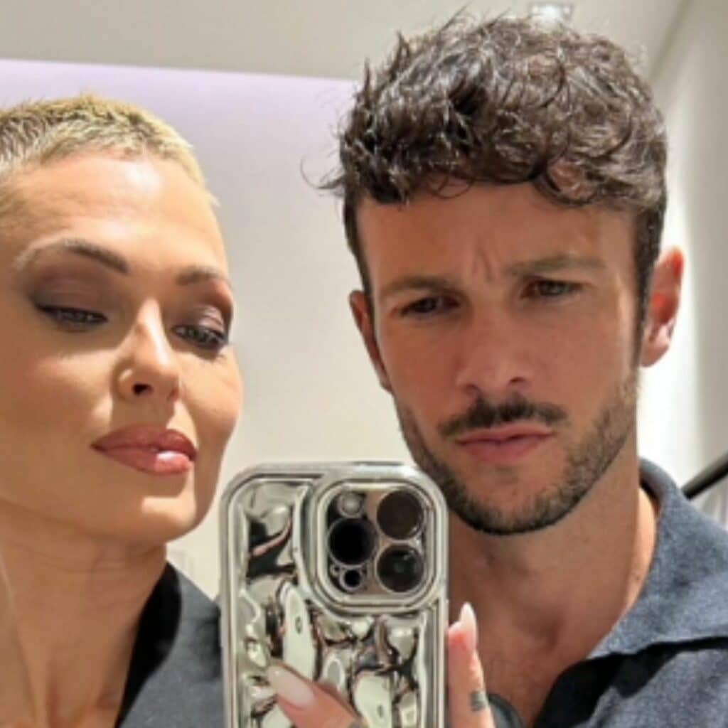 Caroline Receveur et le cancer : à 36 ans l'influenceuse est ménopausée à cause de son nouveau traitement