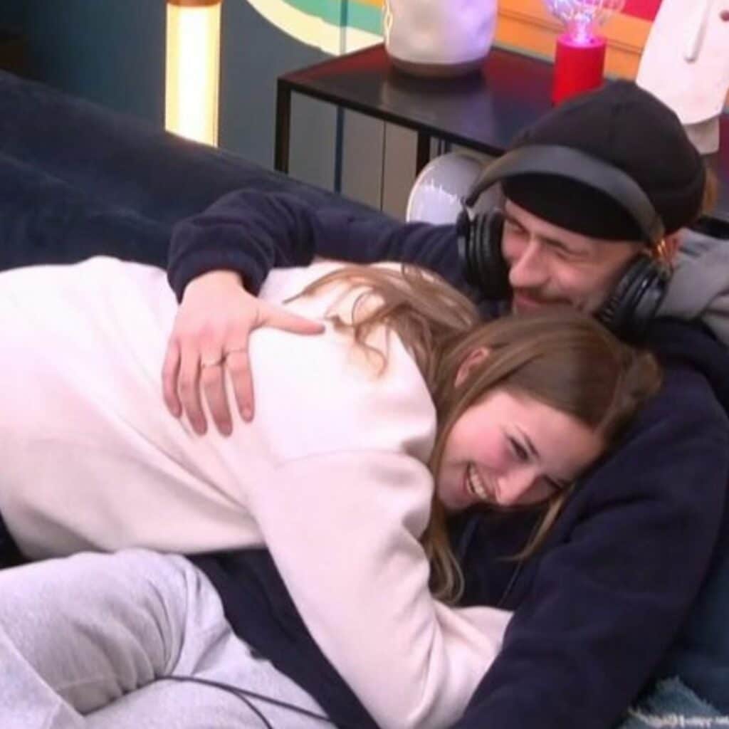 "On ne peut plus vous défendre" : Axel (Star Academy) surprend Héléna et Pierre en plein rapprochement