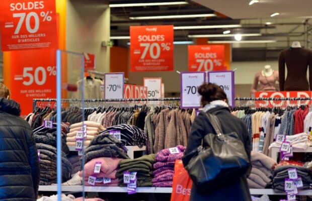 Soldes 2024 : certaines marquent refusent de faire des promos