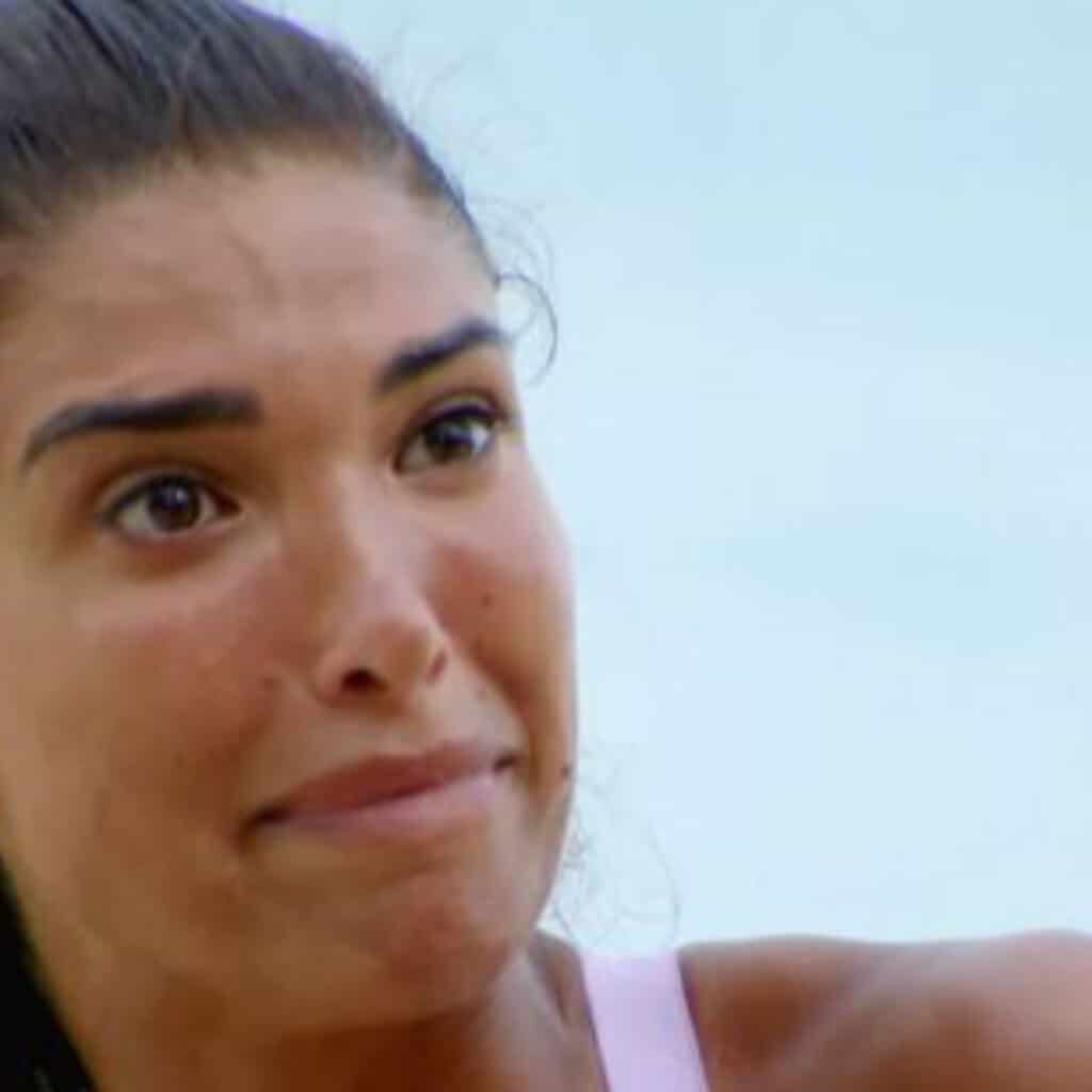 Les Apprentis Aventuriers : Mélanie Dedigama règle ses comptes avec Bastos après son abandon