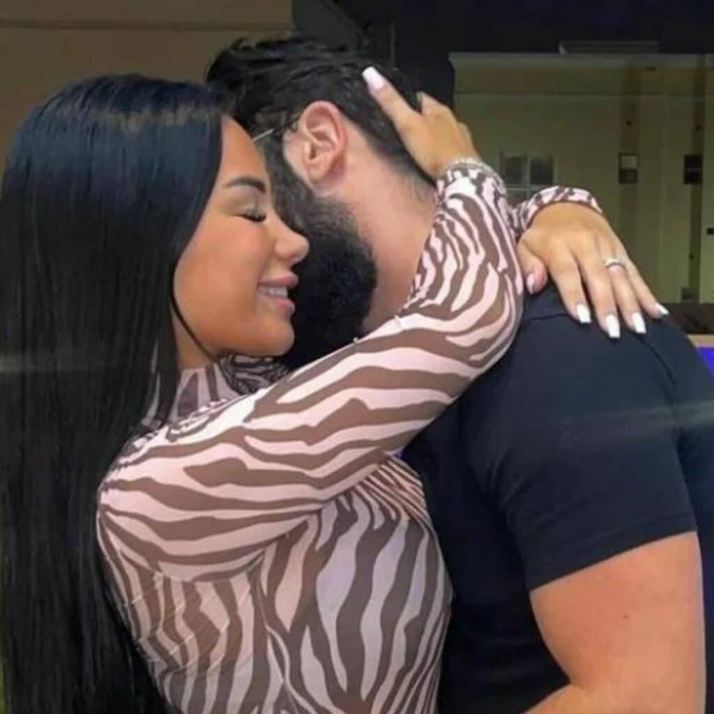 Milla Jasmine : séparée de son mari Lorenzo ? Elle retire son alliance