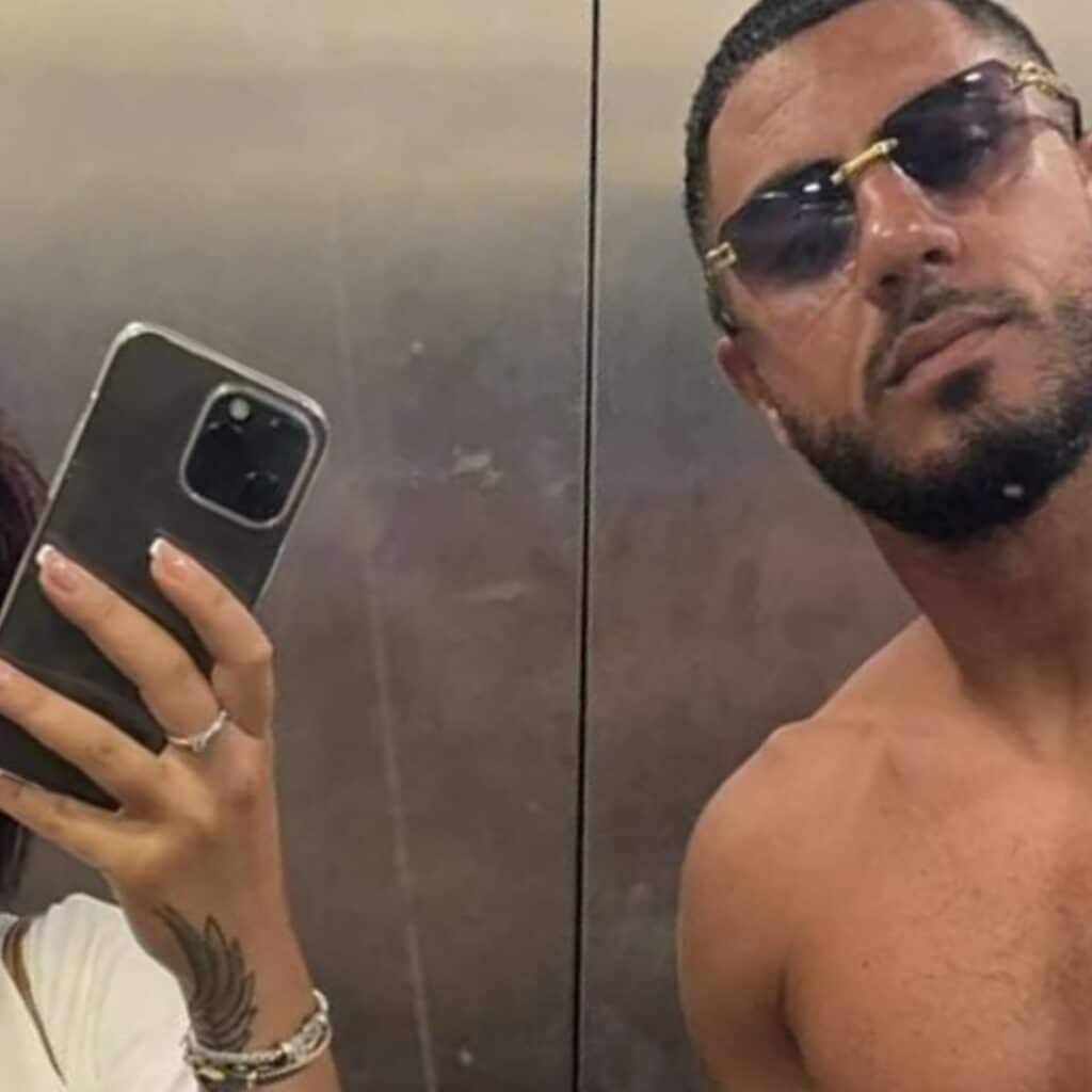 Sarah Fraisou : trahie par son cousin dont elle était très proche, elle décide d'agir