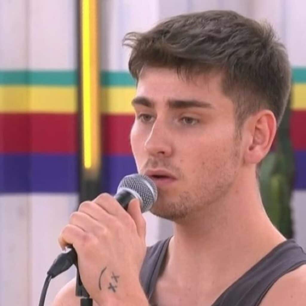 Julien (Star Academy) : la véritable signification de son tatouage