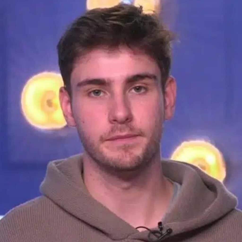 "Une fois tous les trois jours" : Julien (Star Academy) se confie sur ses grosses galères passées