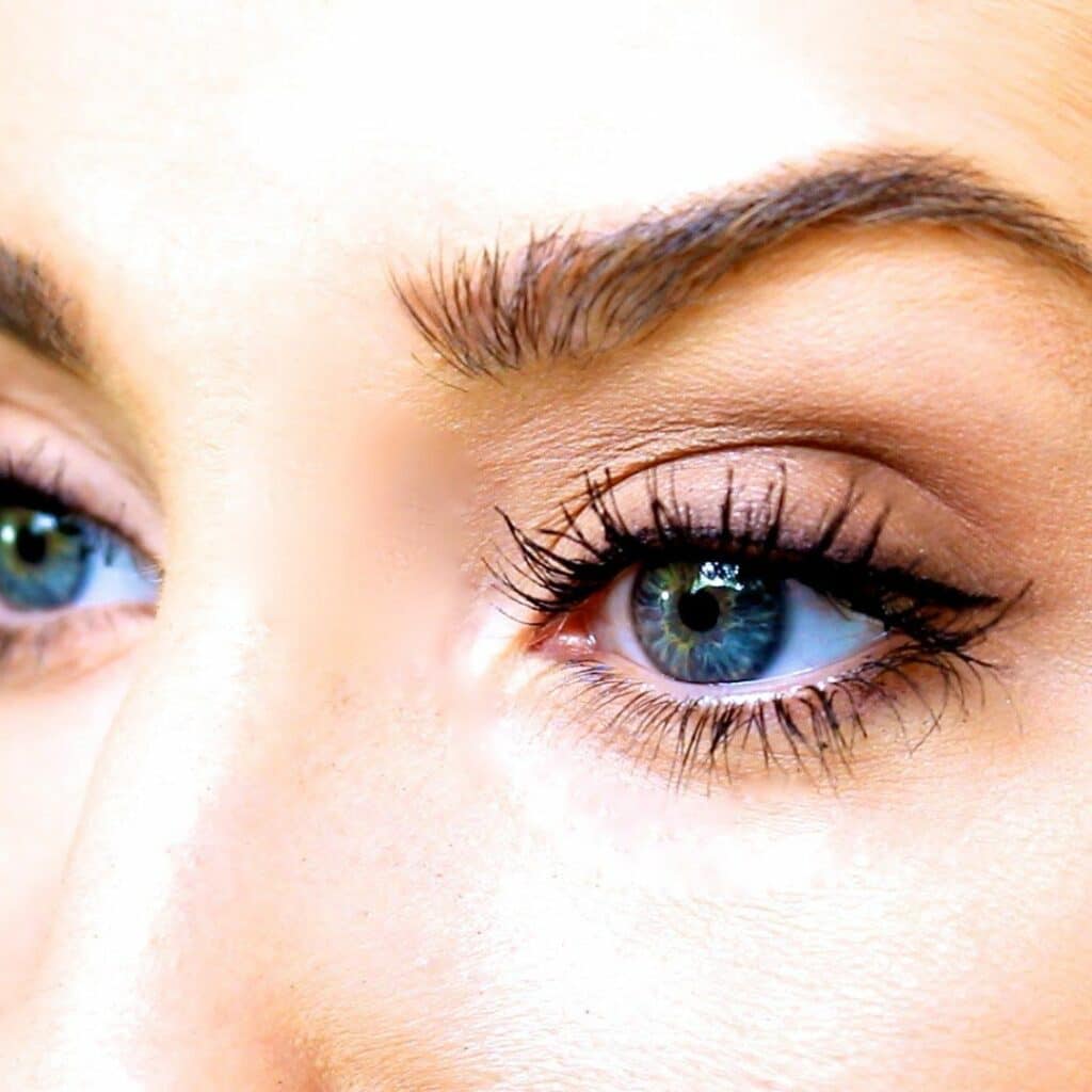 TikTok : de la vaseline pour remplacer votre mascara ? Une astuce qui prend de l'ampleur