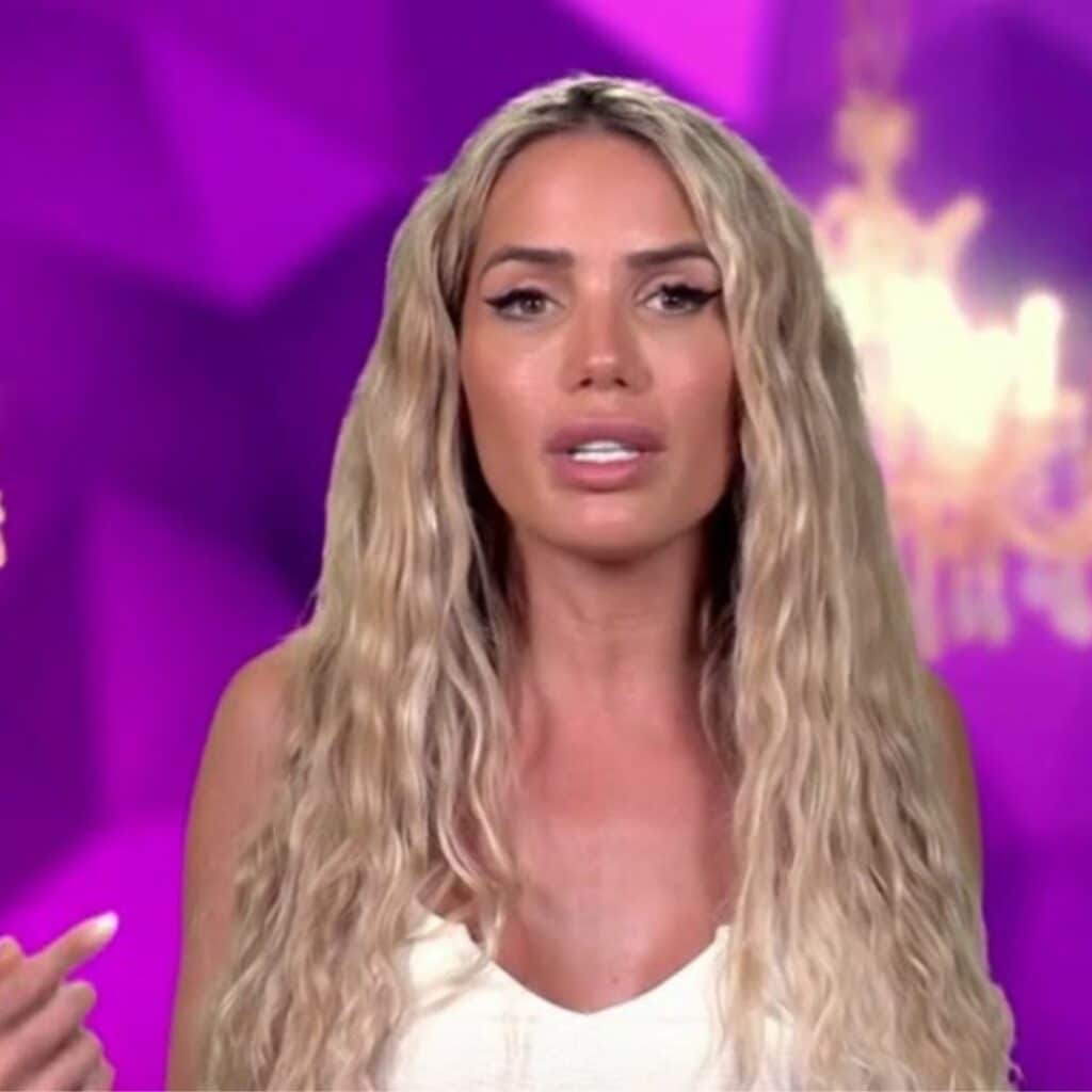 Manon Tanti : elle se confie sans filtre sur son enfance "douloureuse"