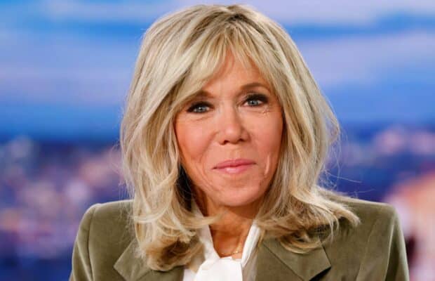 Brigitte Macron : la première Dame surprend en adoptant un total look cuir style Matrix