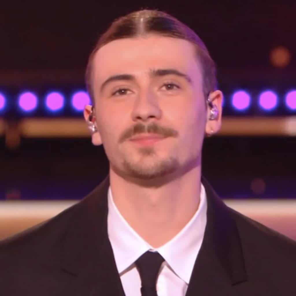 Pierre (Star Academy) : bientôt une nouvelle coupe de cheveux ? Il répond