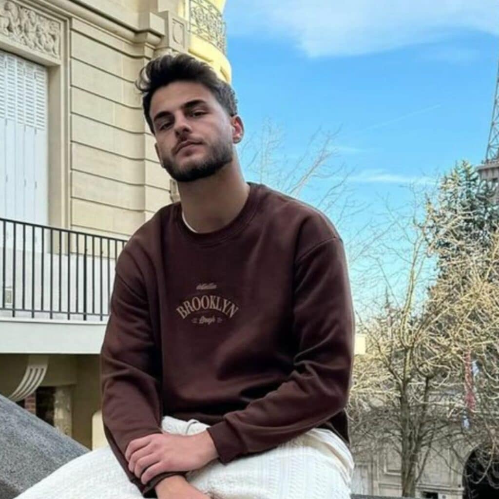 Simon Castaldi : fou amoureux, il montre enfin une photo de sa chérie Lola