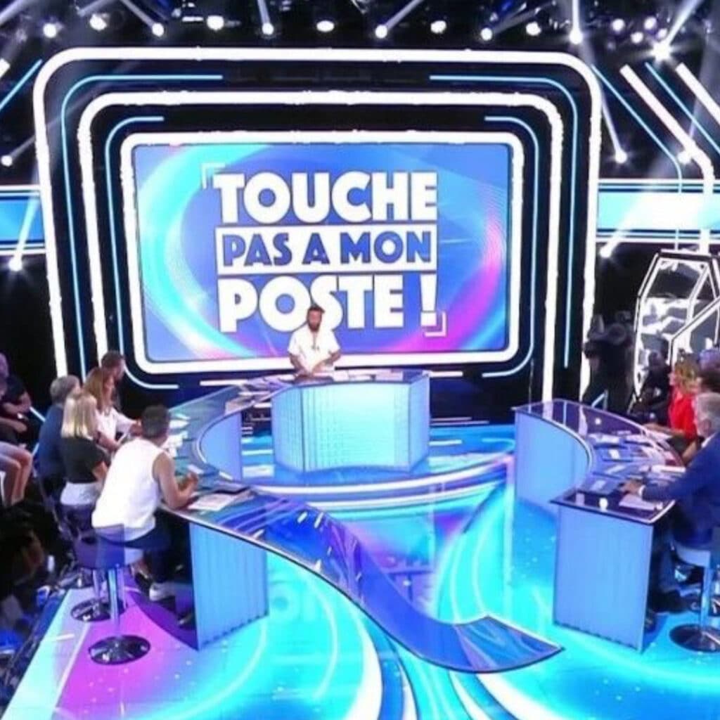 TPMP : Christophe Carrière paralysé et emmené par les pompiers aux urgences en plein direct