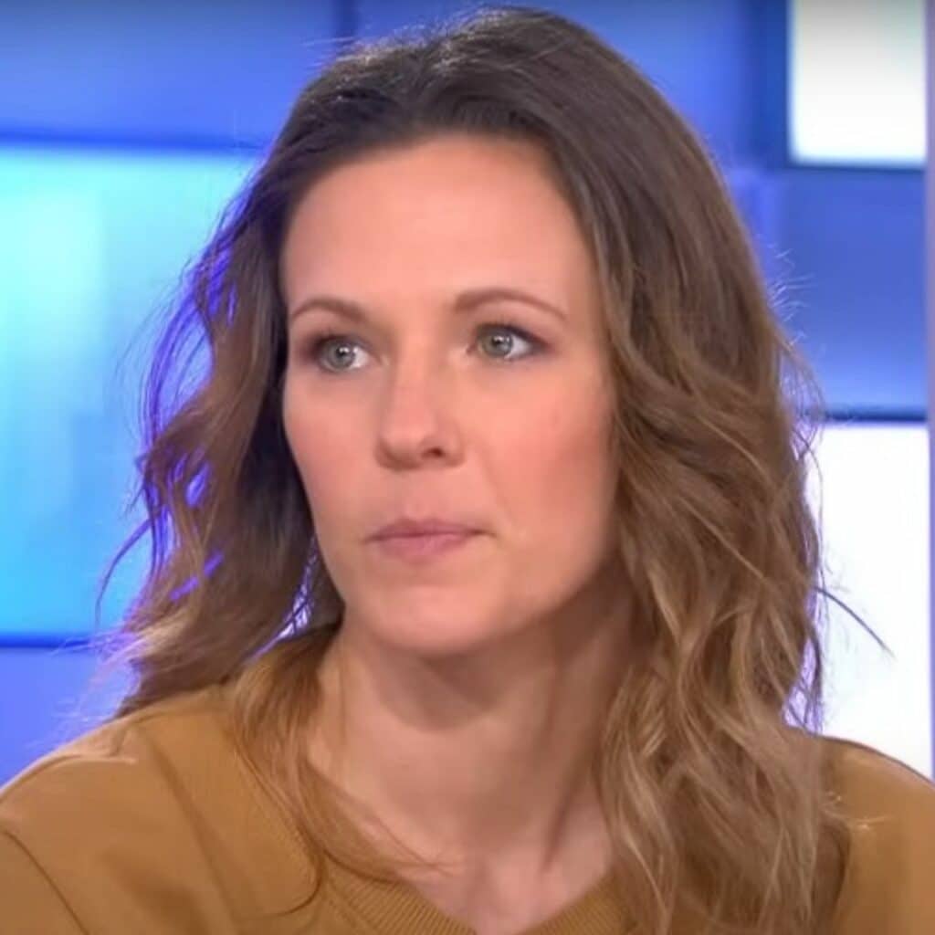"Je perdais connaissance" : Lorie se confie sur ses grosses douleurs liées à son endométriose