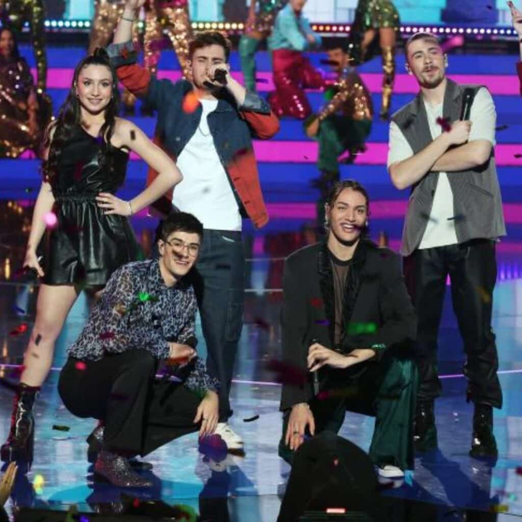 Star Academy : les internautes repèrent une invitée surprise dans le public de la tournée