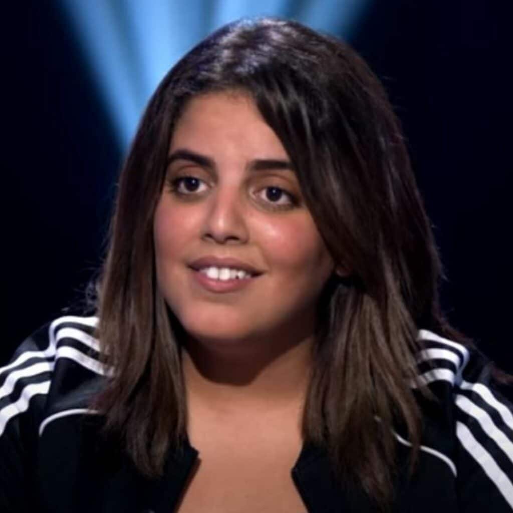 Inès Reg : complexée par sa dentition, elle explique pourquoi elle n'a pas le droit d'y toucher
