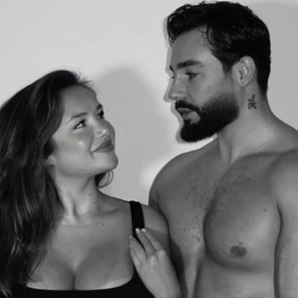 Victoria Mehault : enceinte et bientôt mariée à son chéri Loren ?
