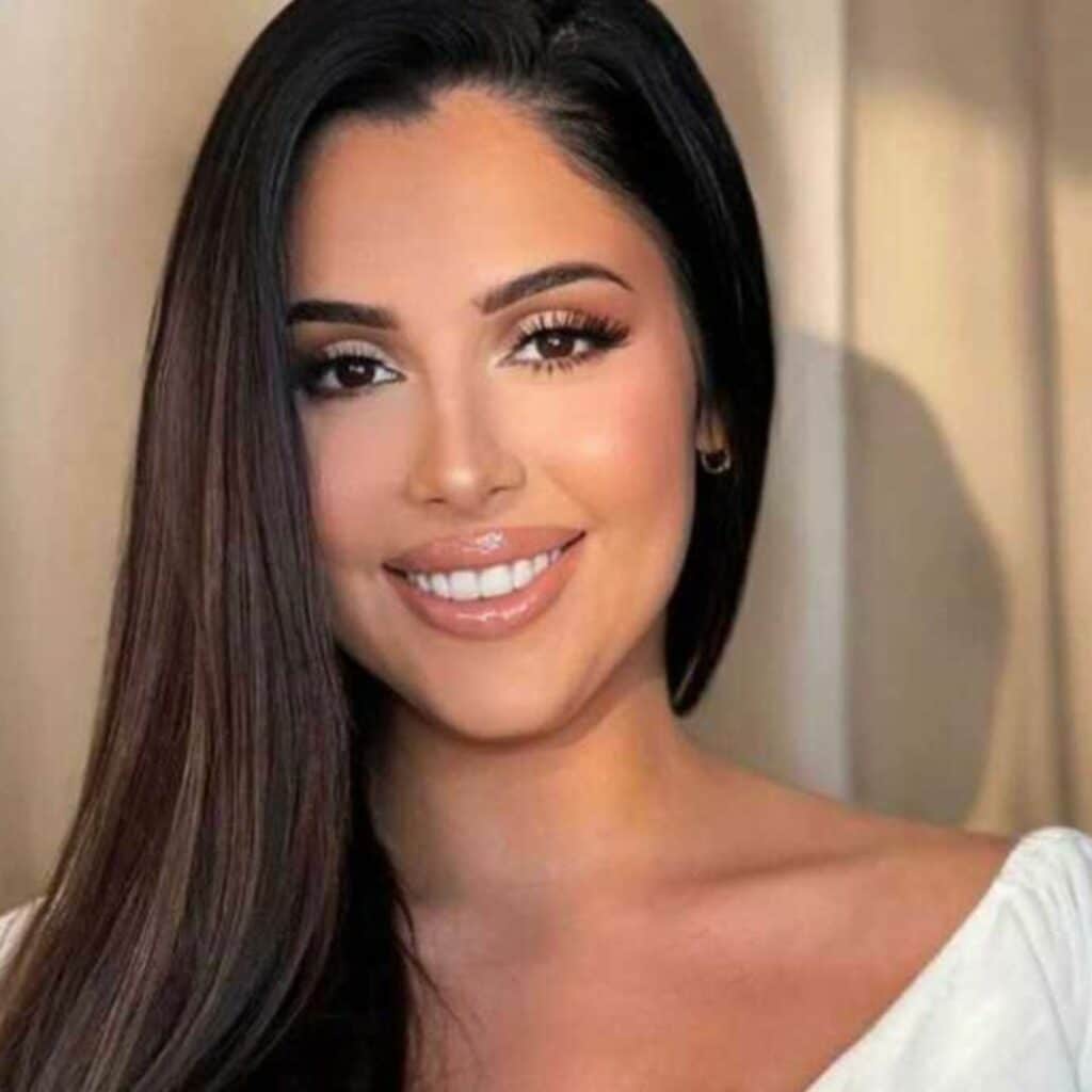 Coralie Porrovecchio au plus mal : elle s'exprime sur cette maladie dont elle souffre depuis ses 21 ans