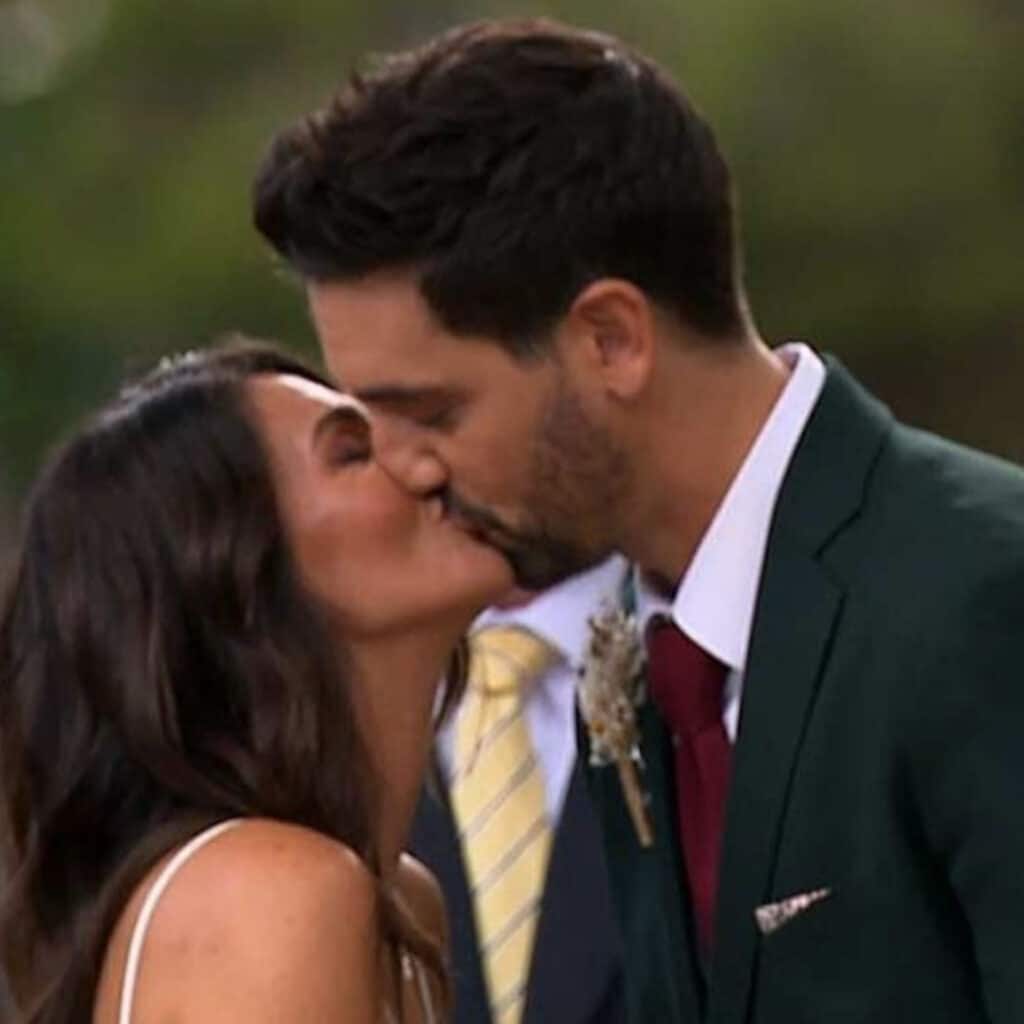 Mariés au premier regard : Tracy revient sur sa nuit de noces avec Flo