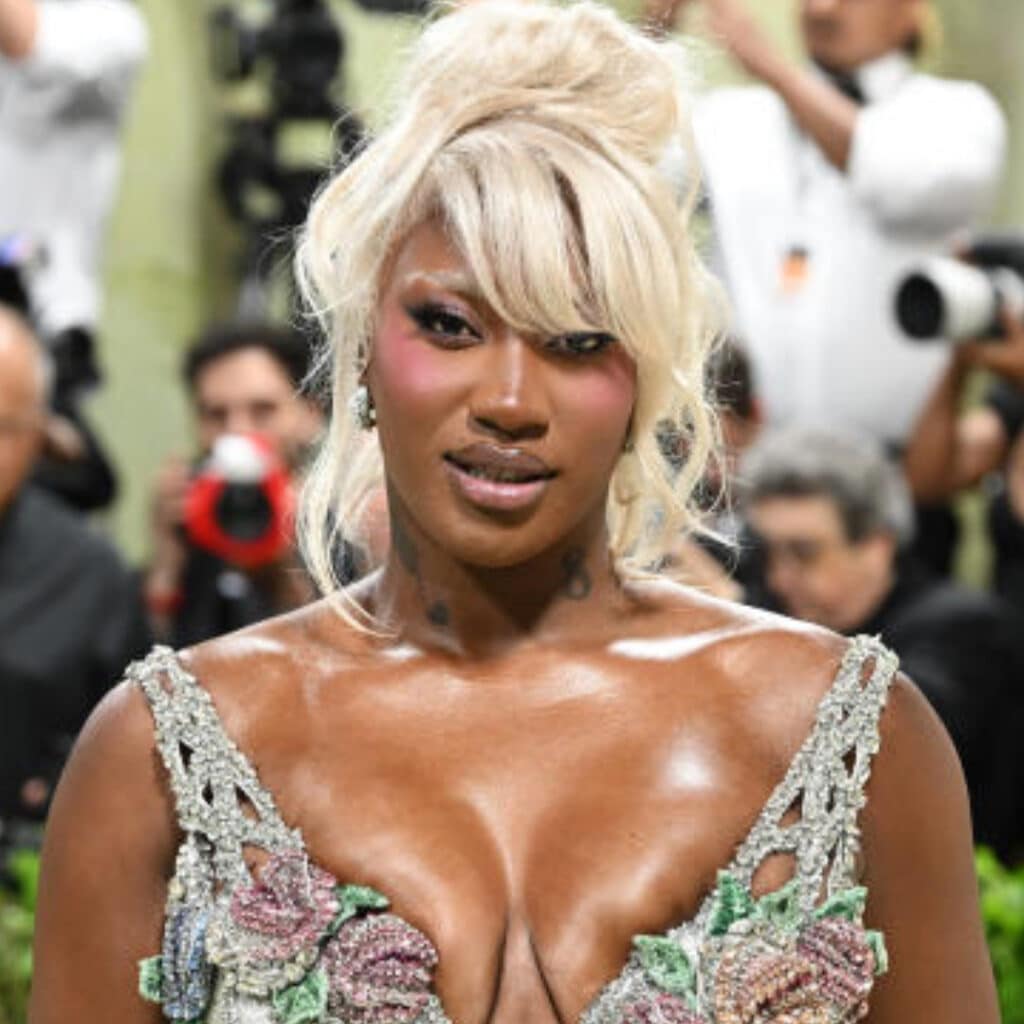 Aya Nakamura : invitée pour la première fois au Met Gala, les images font réagir