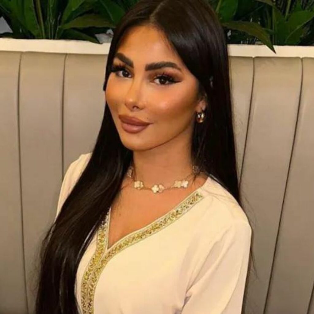 Maeva Ghennam : elle fait le coming-out de son ami et interpelle les internautes