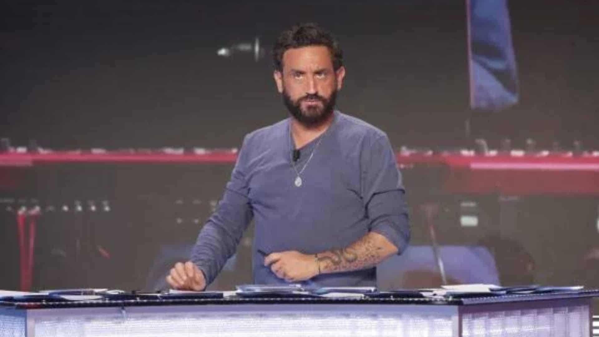 Cyril Hanouna (TPMP) : en couple avec Kelly Vedovelli ? Il lui déclare sa flamme