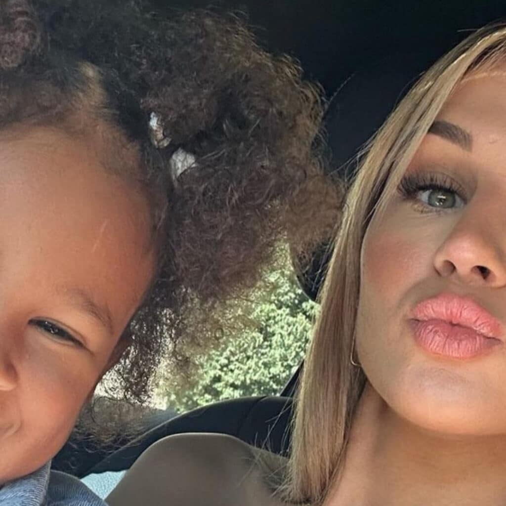Camille Froment : critiquée après avoir fait des lives avec sa fille, elle réagit