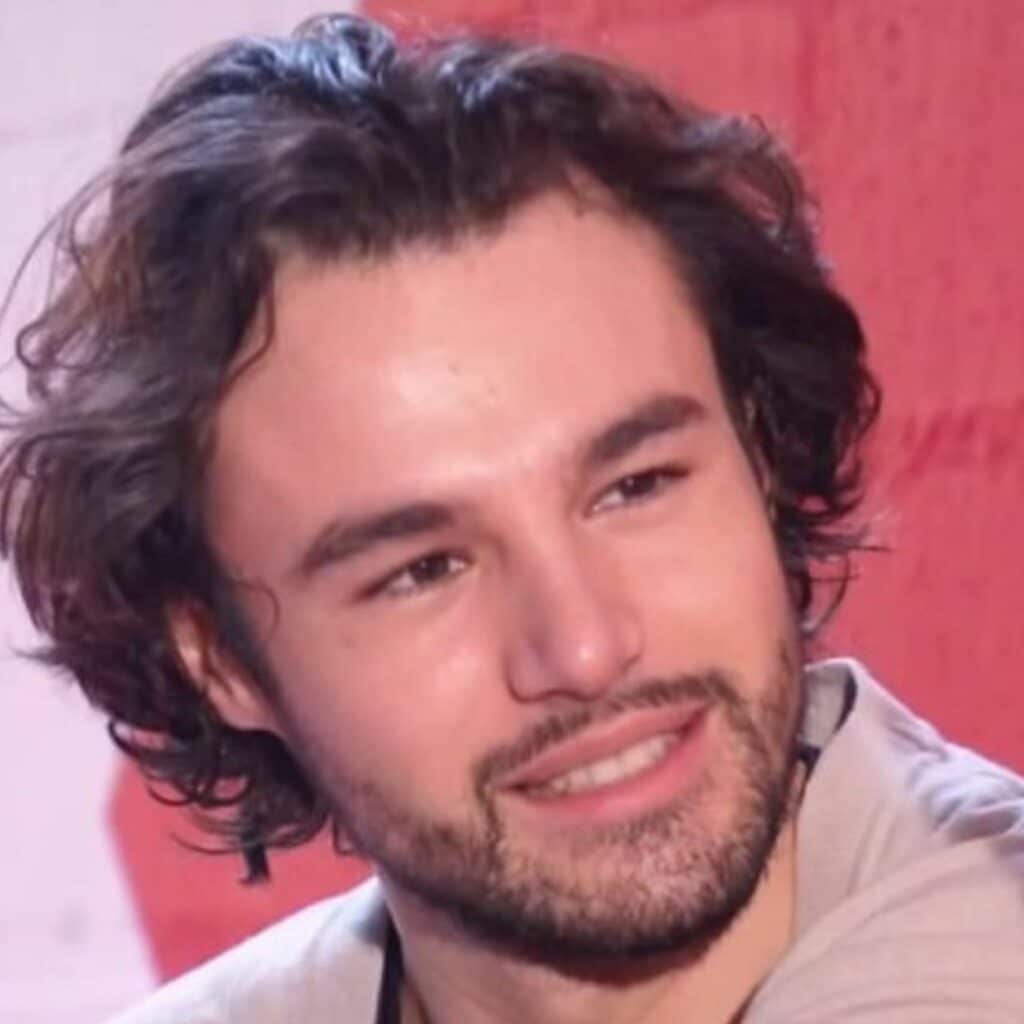 Anthony Colette (DALS) : en vacances avec sa chérie, il donne des nouvelles de son état de santé