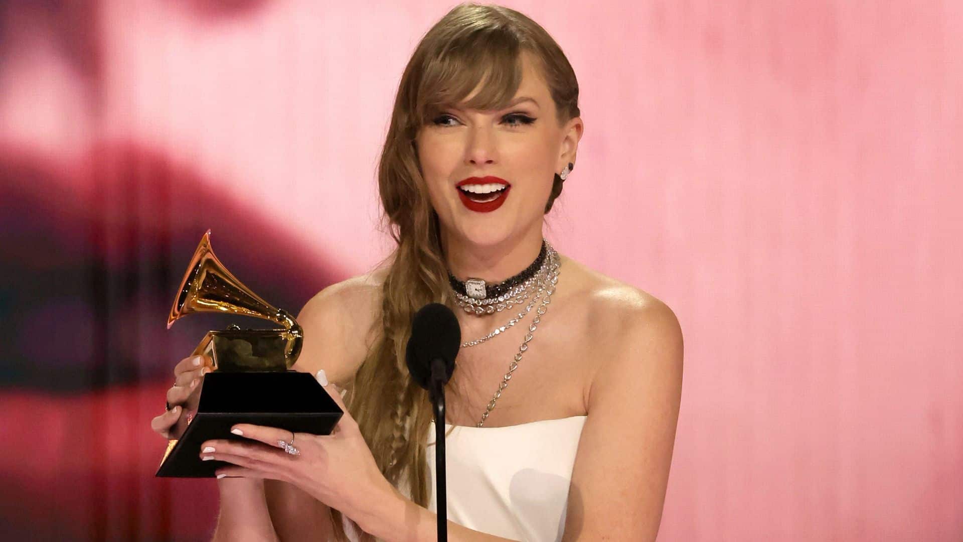 Taylor Swift : enceinte de son premier enfant ? Une photo de son ventre arrondi interpelle