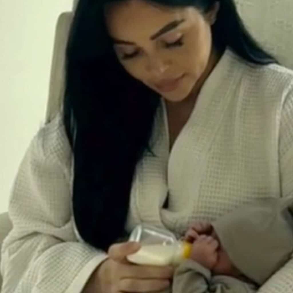 Fidji maman : épuisée, elle se confie sur ses difficultés