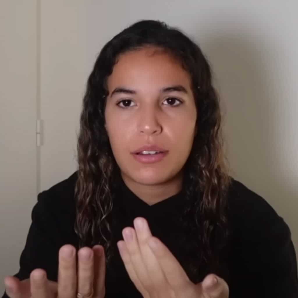 Poupette Kenza : accusée d'antisémitisme, ses propos sur les juifs interpellent