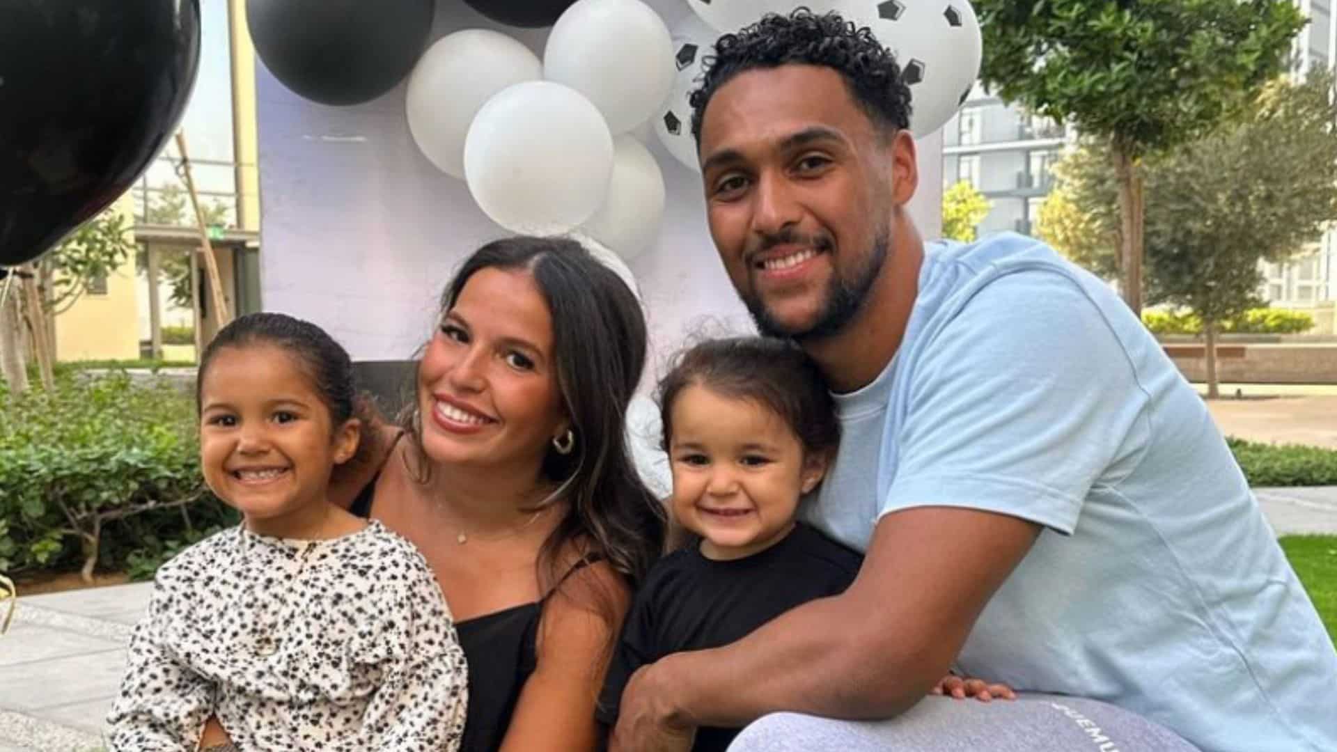 Poupette Kenza : au plus mal, elle serait sur le point de quitter Dubaï avec sa famille