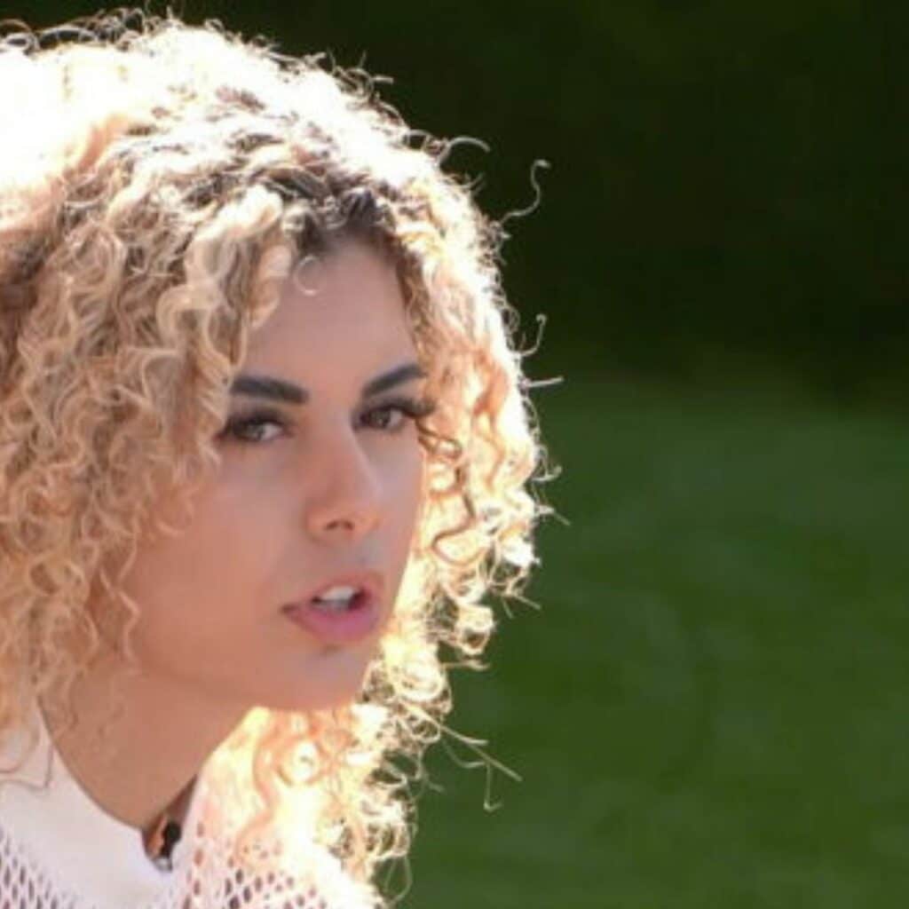 Zoé (Secret Story) : un geste de la candidate interpelle les internautes