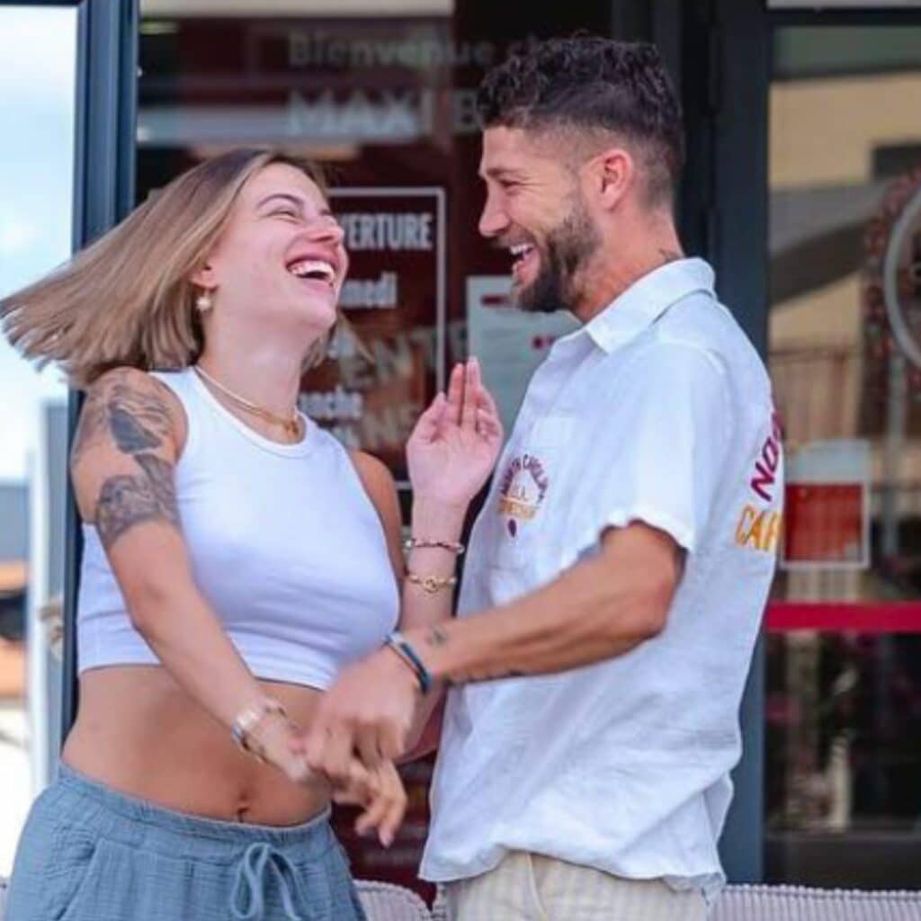 Giuseppa : mariée à Paga, elle explique pourquoi elle ne porte toujours pas son nom de famille