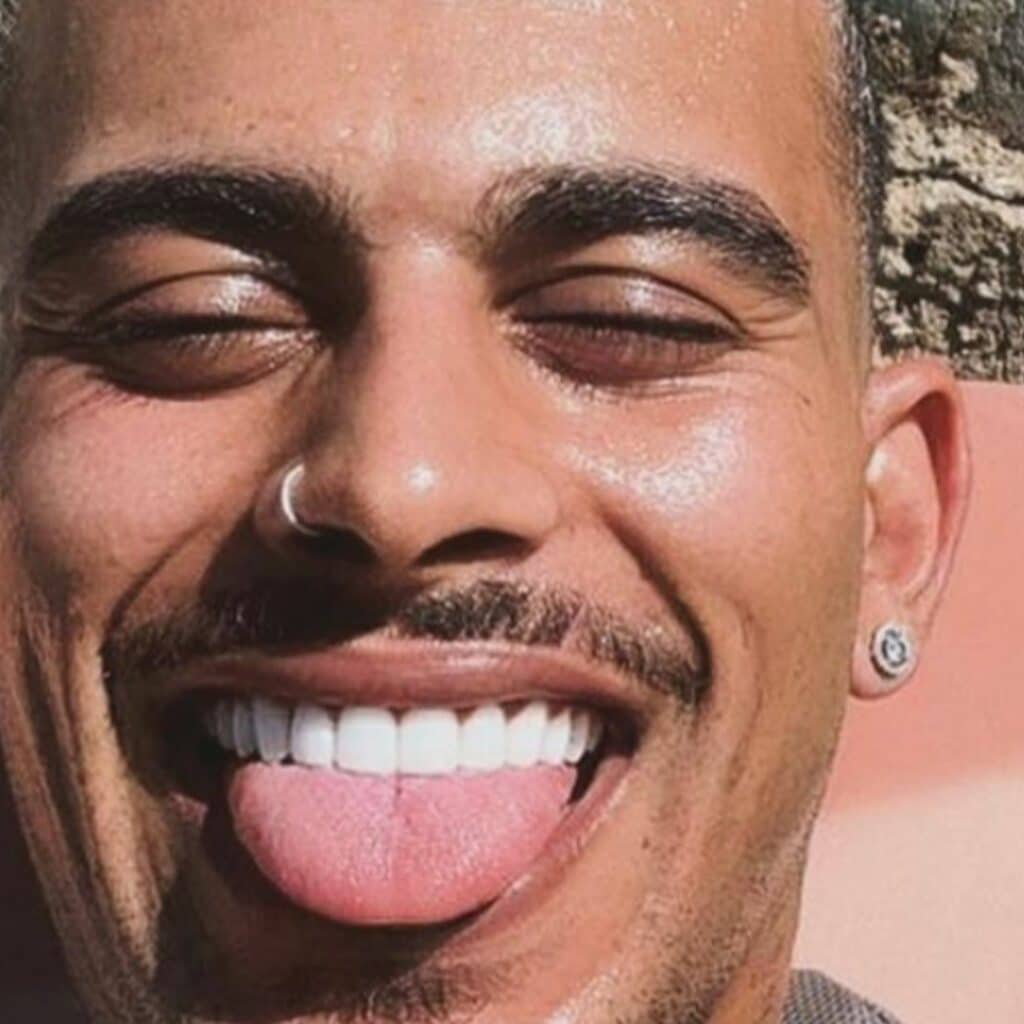 Greg Yega : il serait en couple avec une candidate de Love Island