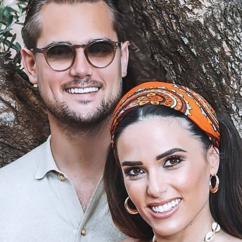 Capucine Anav : elle montre son mariage au papa de sa fille, Victor