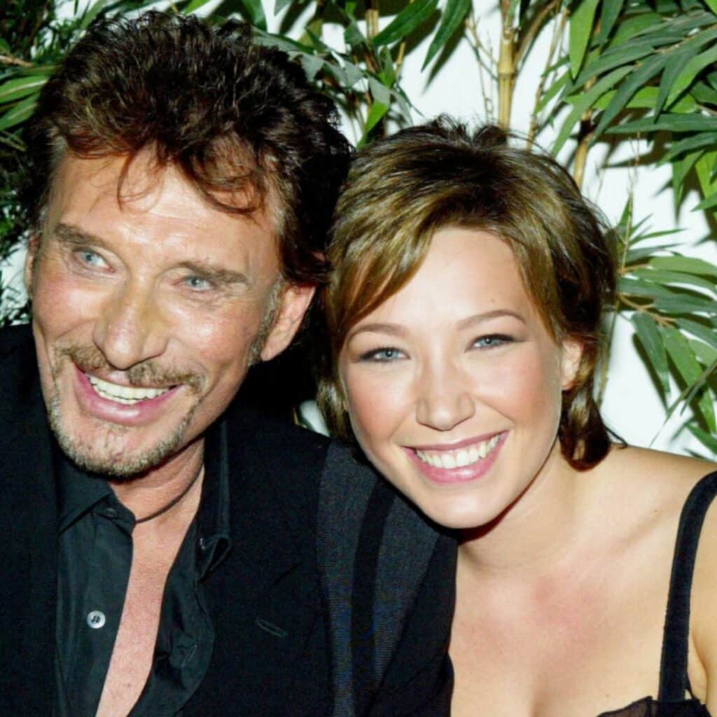 Laura Smet : elle explique ce qu'elle a ressenti en voyant le corps de Johnny Hallyday