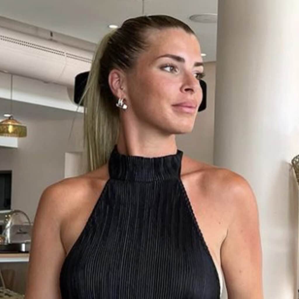 Emilie Fiorelli : après ses propos sur le père de ses enfants, elle fait machine arrière