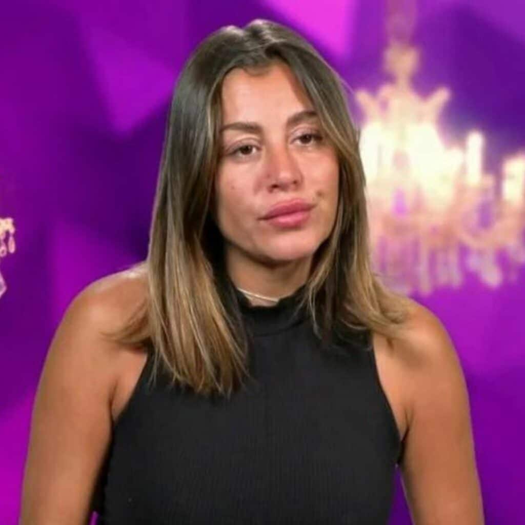 Anaïs Camizuli : elle se montre "métamorphosée" pour le mariage de sa soeur, les internautes sous le charme