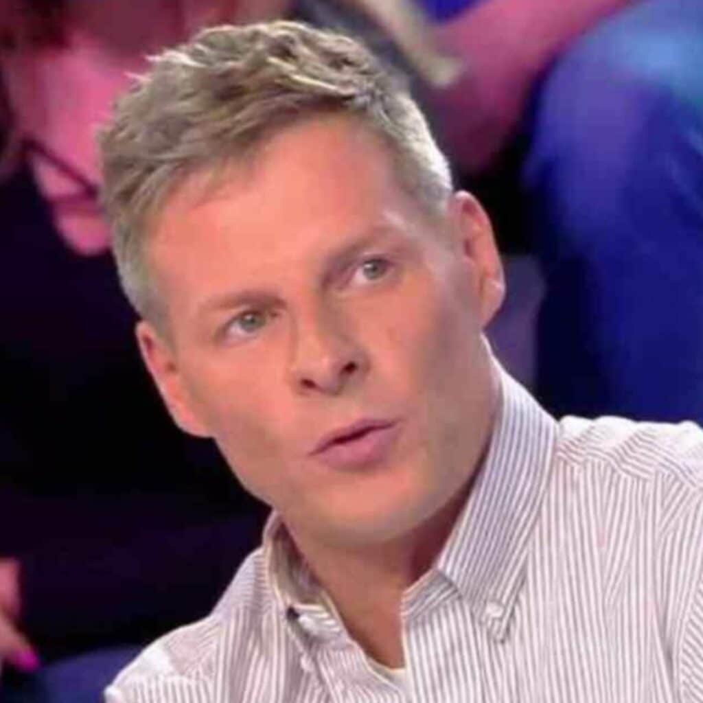 Matthieu Delormeau : apeuré, il réussi à capturer un rongeur dans son logement parisien